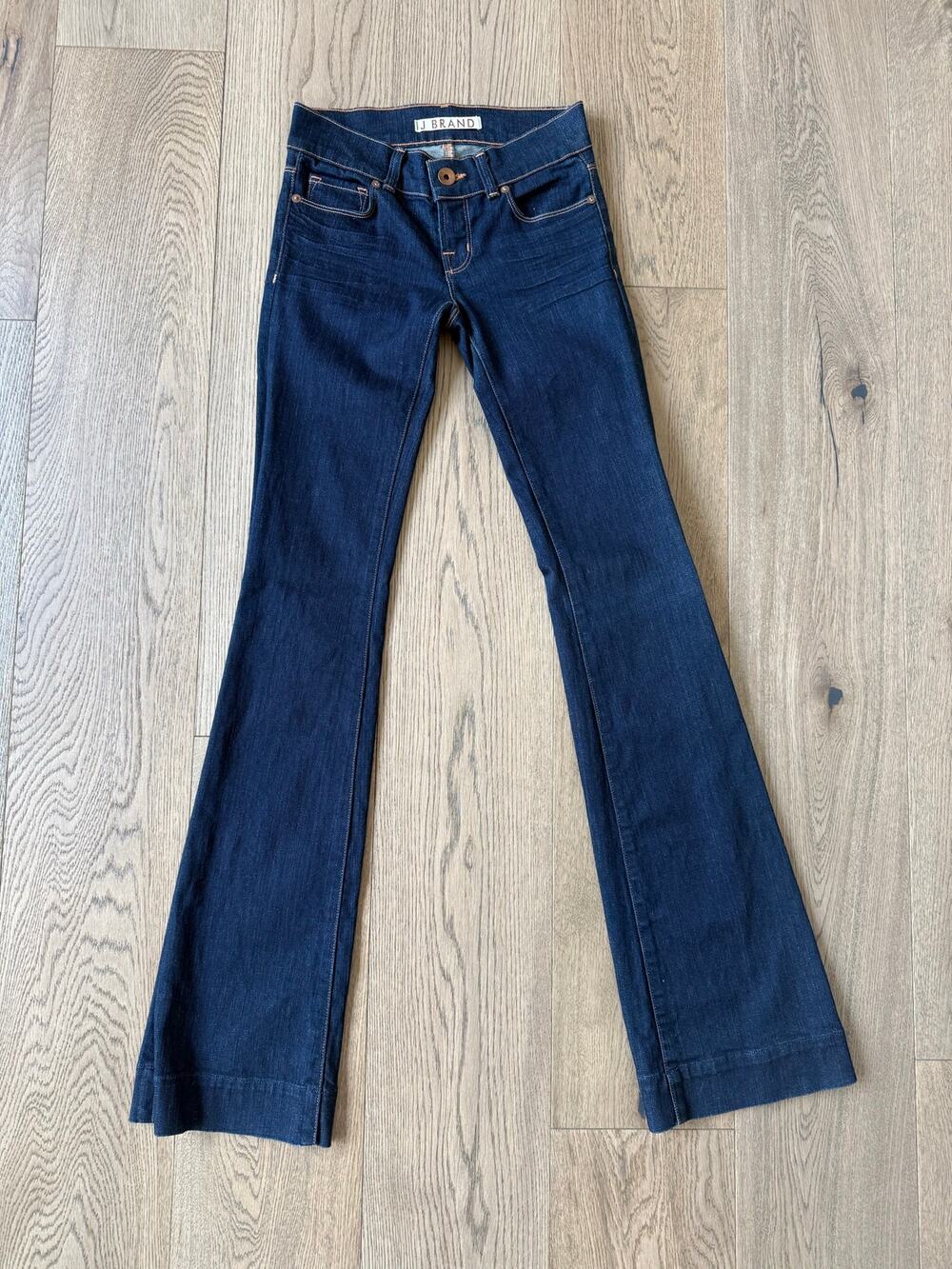 J Brand Heartbreaker Bootcut Flare Jeans Size 24 Dark Wash 719C012